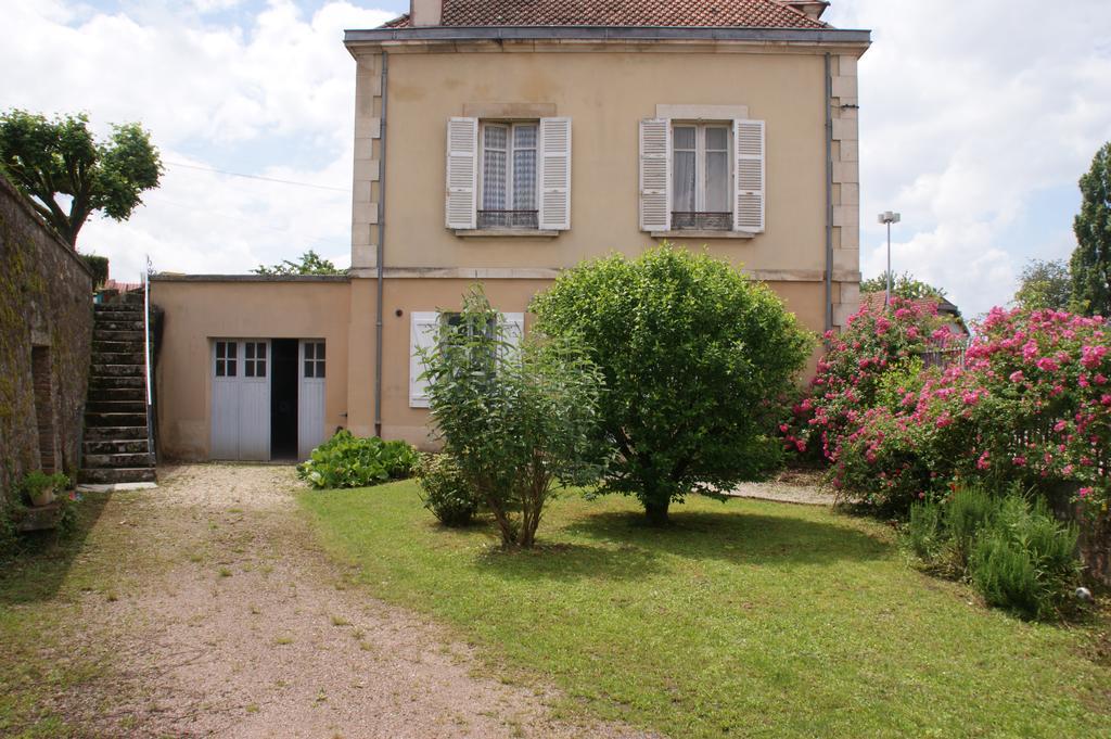 Gite Les Minimes Avallon Exterior photo